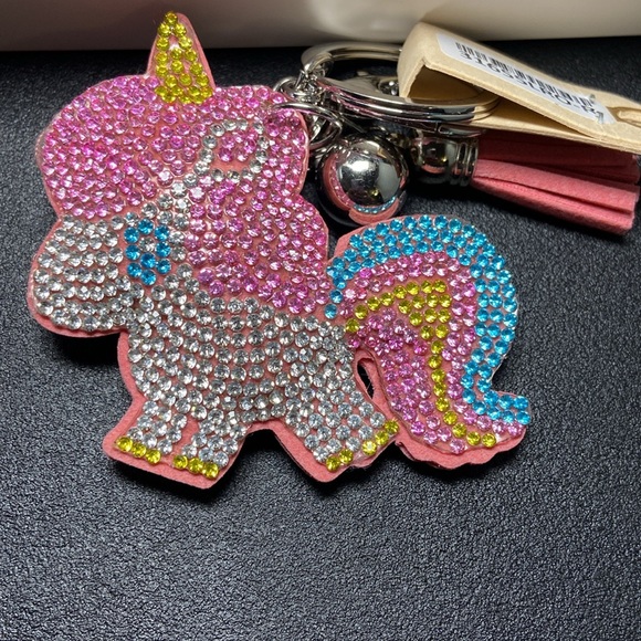 Unicorn 🦄 key chain - Picture 1 of 5